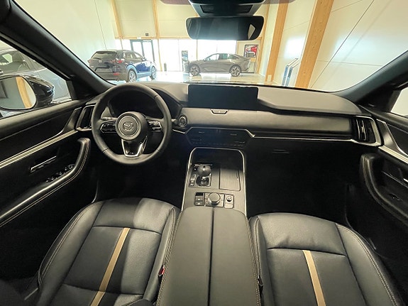 Mazda CX-60 9 of 17