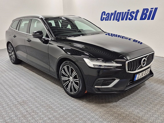 Volvo V60 2 of 10