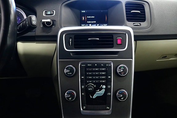 Volvo V60 15 of 24