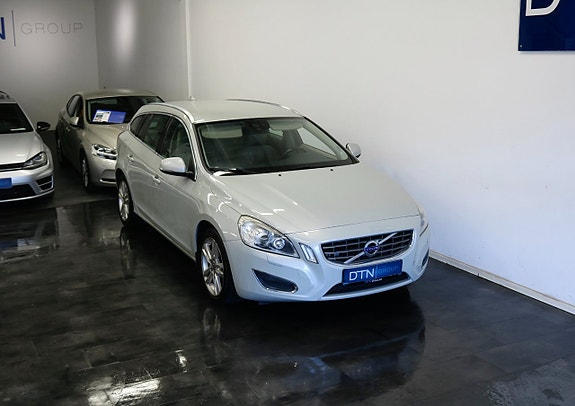 Volvo V60 5 of 24