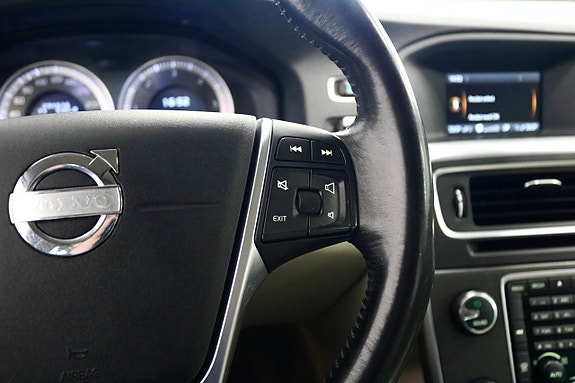Volvo V60 12 of 24