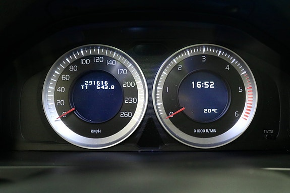 Volvo V60 11 of 24