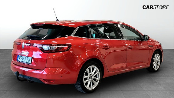 Renault Megane IV 2 of 5