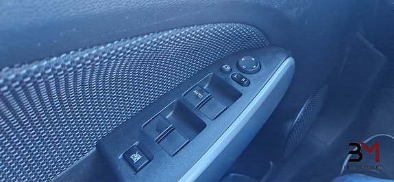 Mazda 2 19 of 20