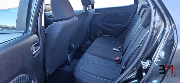 Mazda 2 11 of 20
