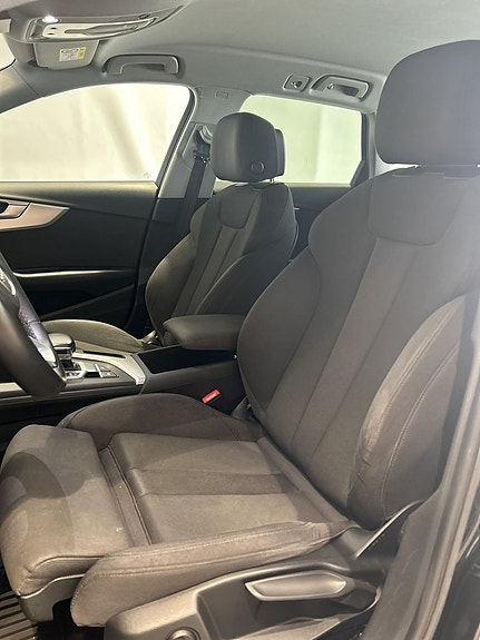 Audi A4 12 of 26