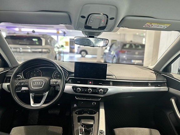 Audi A4 11 of 26