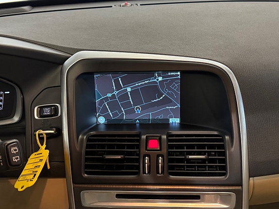 Volvo XC60 18 of 27