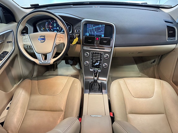 Volvo XC60 15 of 27