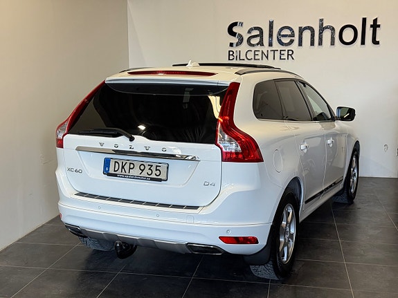Volvo XC60 5 of 27