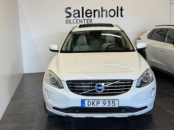 Volvo XC60 3 of 27