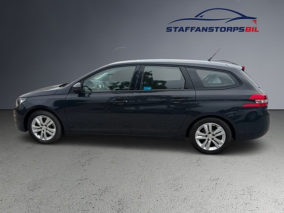 Peugeot 308 SW 7 of 11