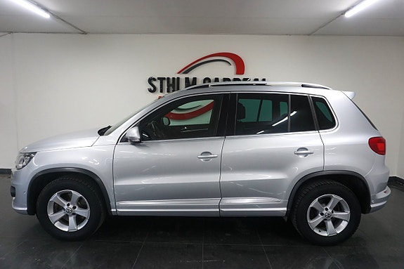 Volkswagen Tiguan 2 of 5