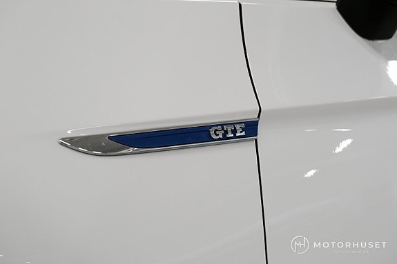 Volkswagen Passat 17 of 20