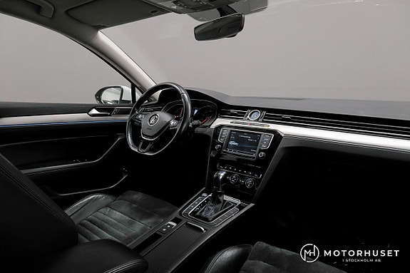 Volkswagen Passat 10 of 20