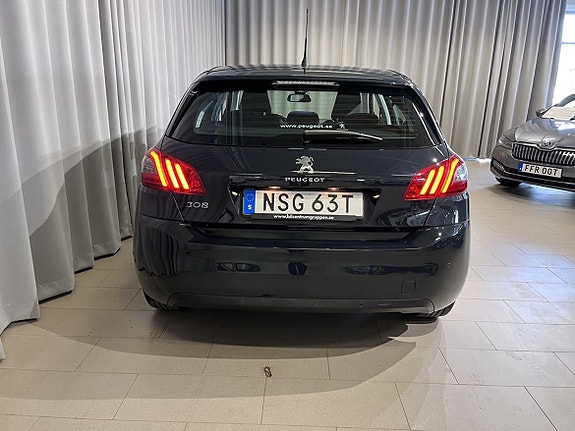 Peugeot 308 6 of 16