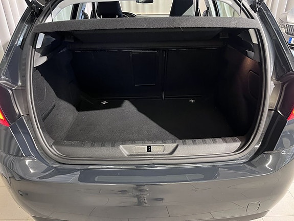 Peugeot 308 7 of 16