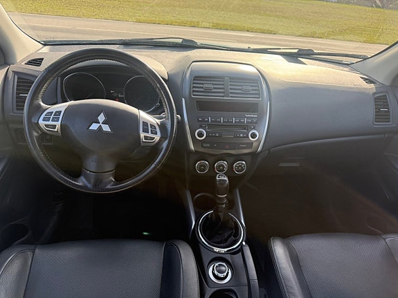 Mitsubishi ASX 10 of 16