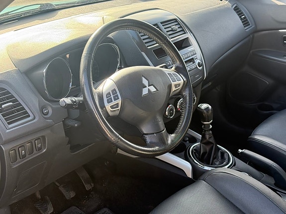 Mitsubishi ASX 9 of 16