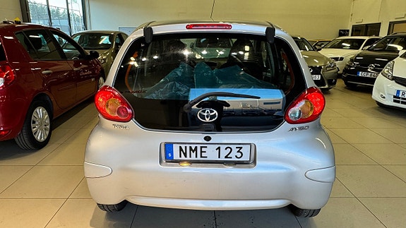Toyota Aygo 11 of 15