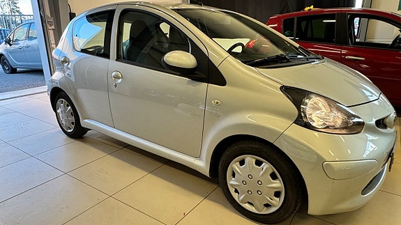Toyota Aygo 13 of 15