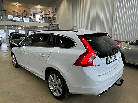 Volvo V60 5 of 5