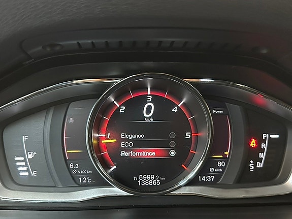 Volvo V60 18 of 26