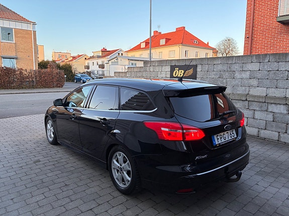 Ford Focus 8 of 30