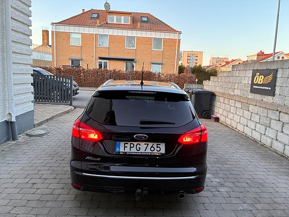 Ford Focus 12 of 30
