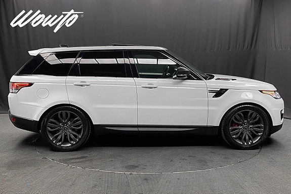 Land Rover Range Rover Sport 3 of 5