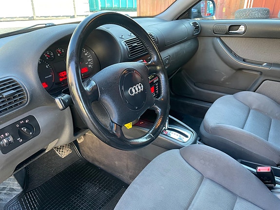 Audi A3 8 of 14