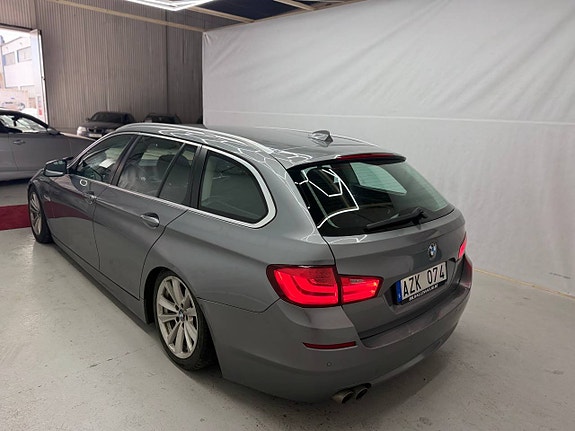 BMW 520d 4 of 12