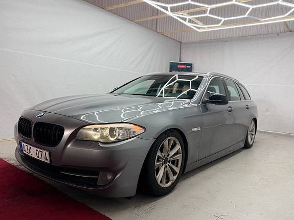 BMW 520d 2 of 12