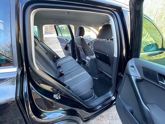 Volkswagen Tiguan 11 of 28