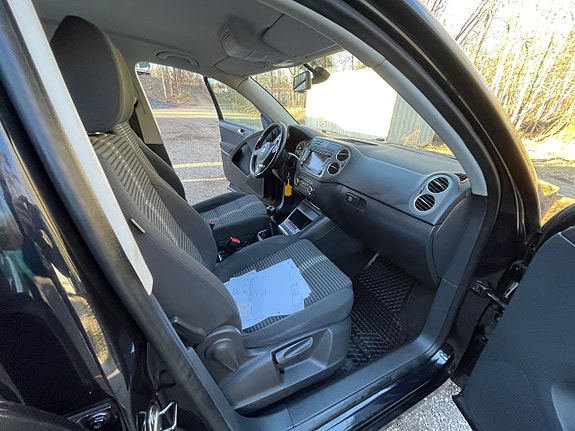 Volkswagen Tiguan 12 of 28