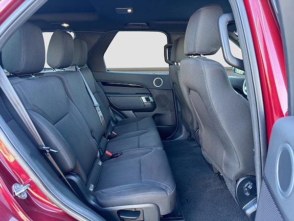 Land Rover Discovery 16 of 18