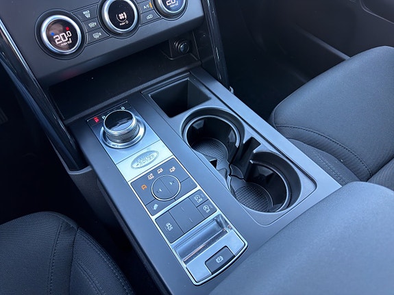 Land Rover Discovery 18 of 18