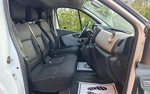 Renault Trafic 11 of 25