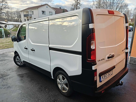 Renault Trafic 2 of 5
