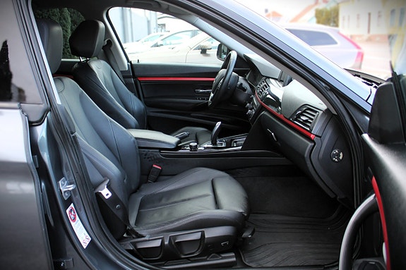 BMW 320 10 of 14