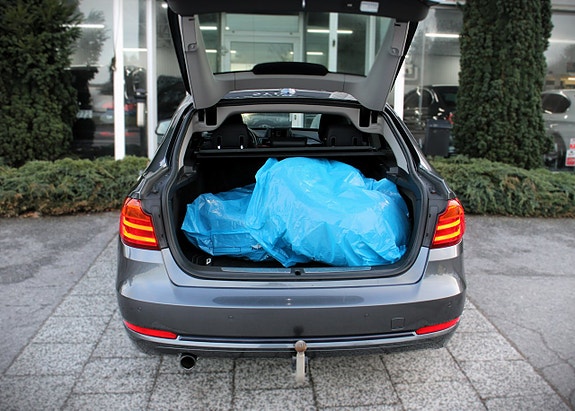 BMW 320 6 of 14
