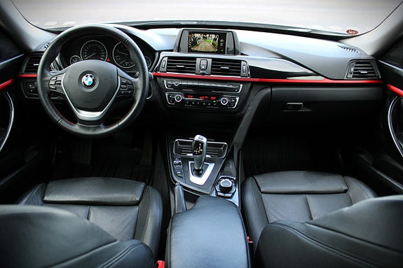BMW 320 9 of 14