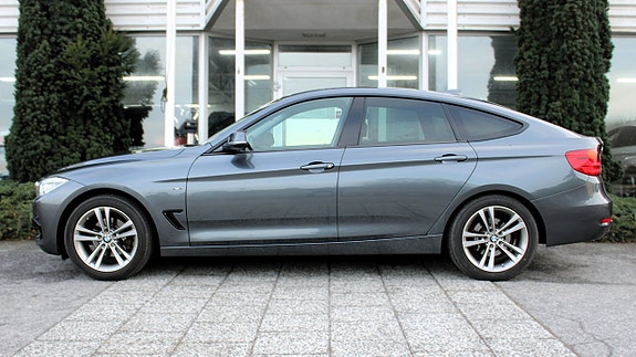 BMW 320 3 of 14