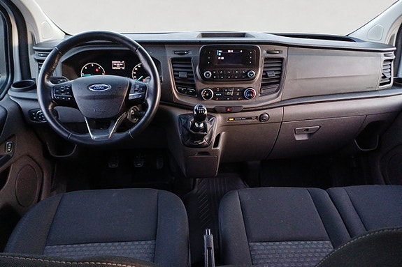 Ford Transit Tourneo 10 of 17