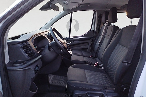 Ford Transit Tourneo 3 of 5