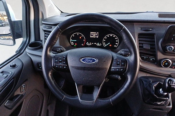 Ford Transit Tourneo 12 of 17