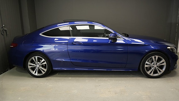 Mercedes-Benz C250 5 of 5