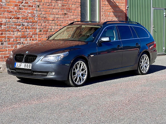 BMW 525 3 of 5