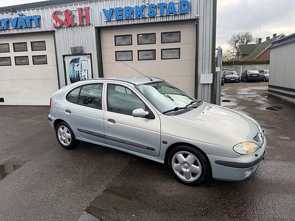 Renault Megane I 3 of 5