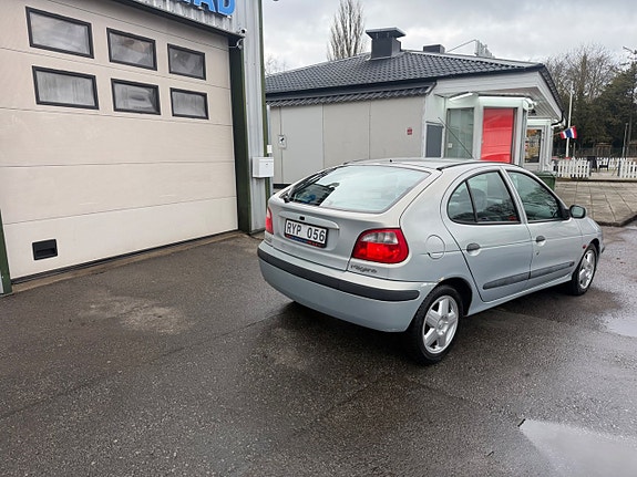 Renault Megane I 4 of 5
